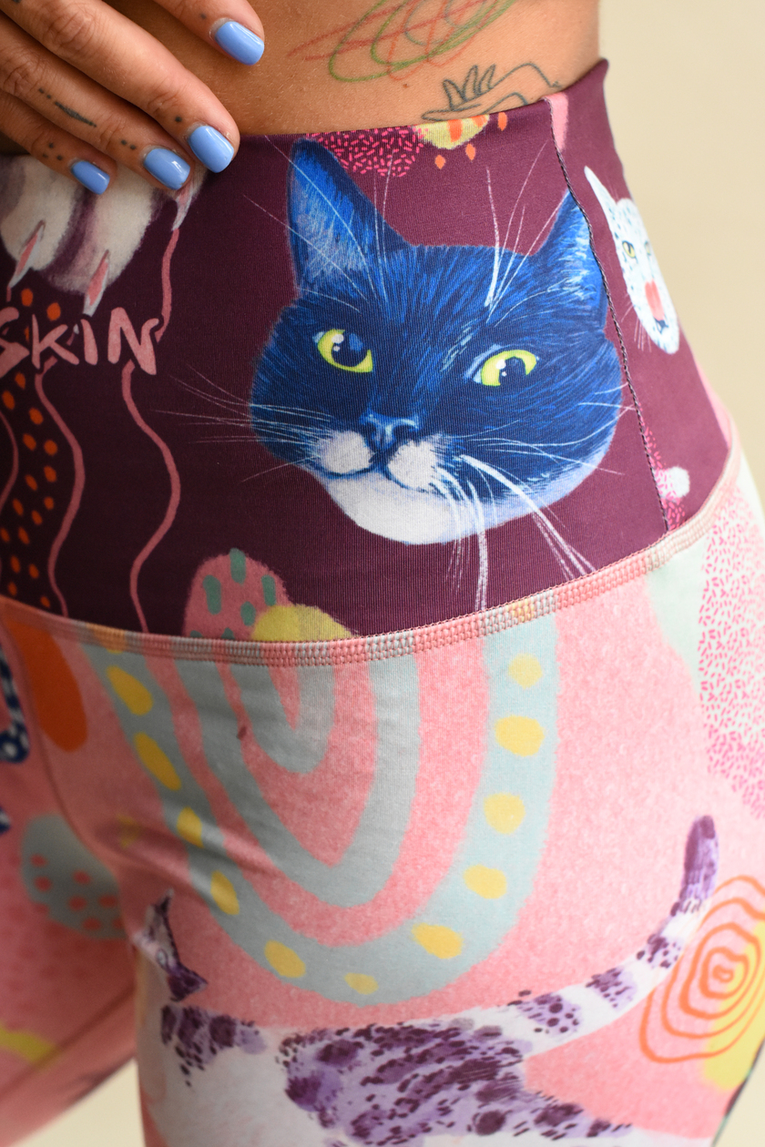 Różowe legginsy w kotki z grafiką od MRÓ (Kotkowe LOVE by MRÓ)